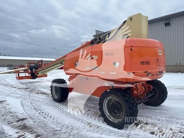 JLG 800S Telescopic boom lifts