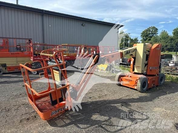 JLG E300AJP Articulated boom lifts