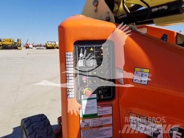 JLG E450AJ Articulated boom lifts