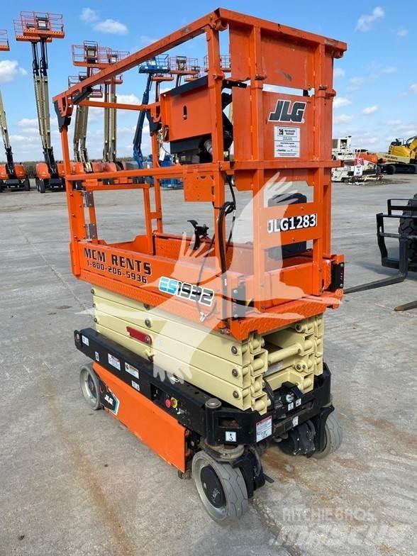 JLG ES1932 Scissor lifts