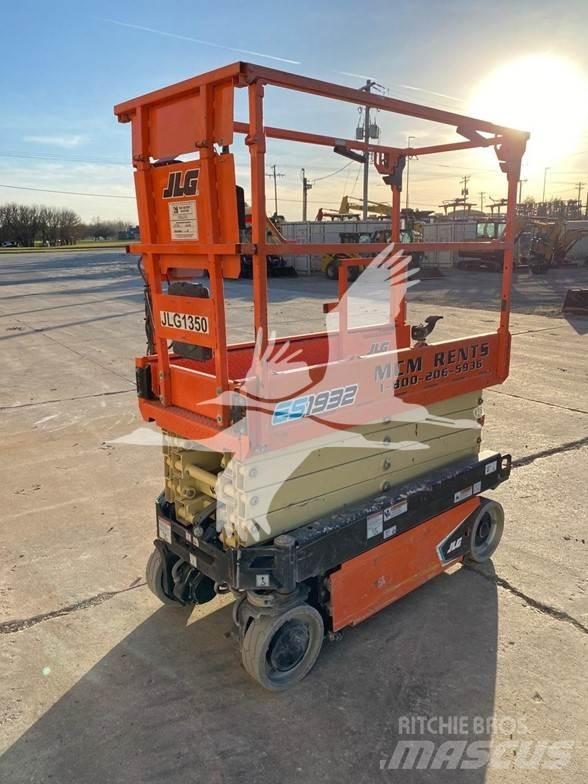 JLG ES1932 Scissor lifts