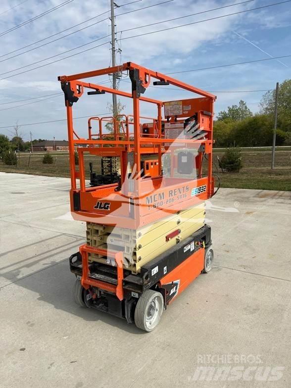 JLG ES1932 Scissor lifts