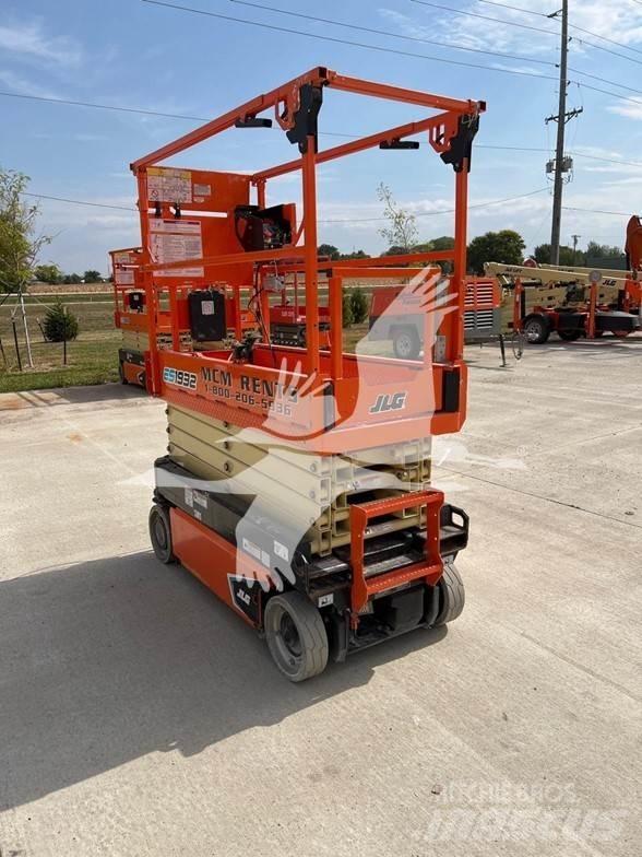 JLG ES1932 Scissor lifts