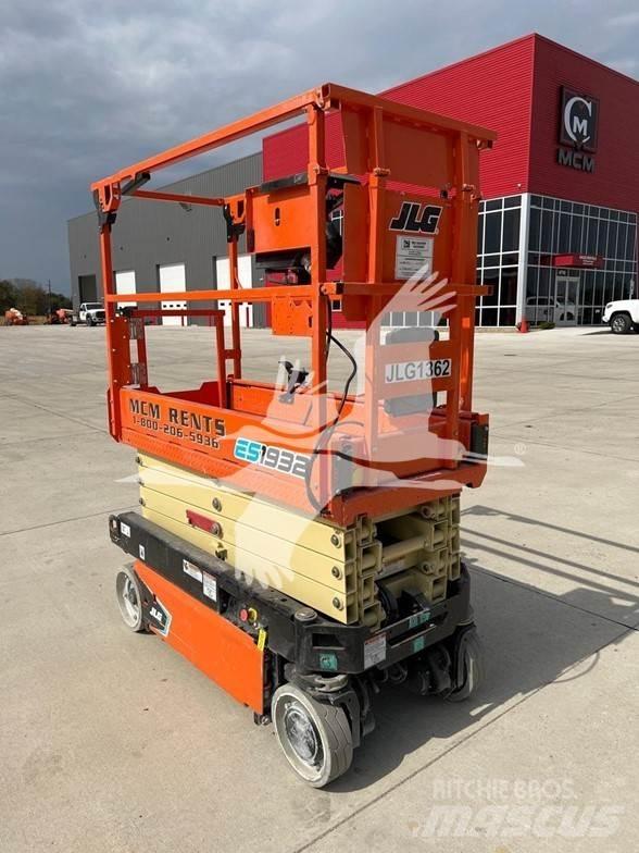 JLG ES1932 Scissor lifts