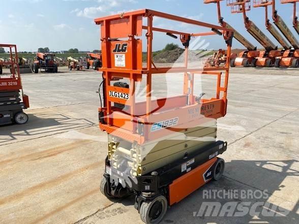 JLG ES1932 Scissor lifts