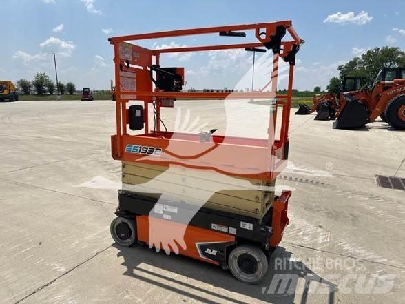 JLG ES1932 Scissor lifts