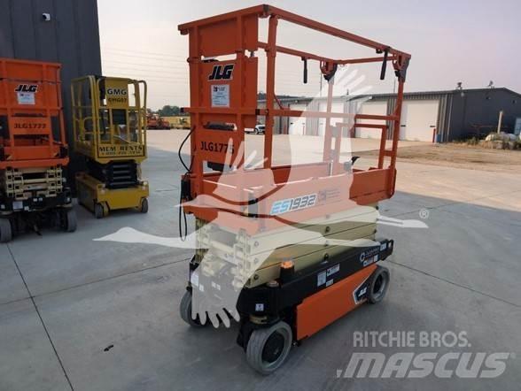 JLG ES1932 Scissor lifts