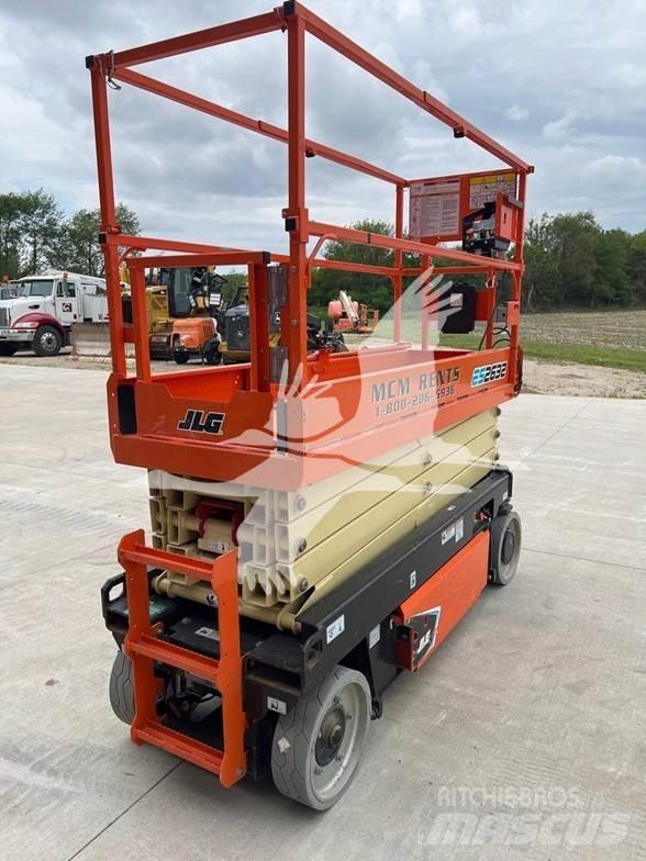 JLG ES2632 Scissor lifts