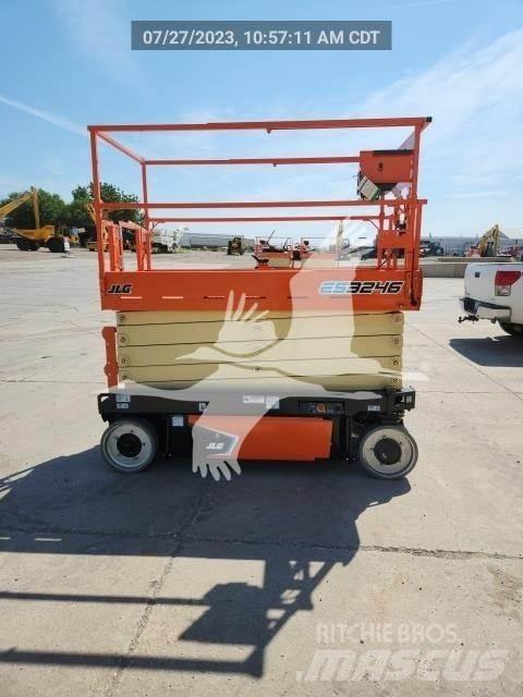 JLG ES3246 Scissor lifts