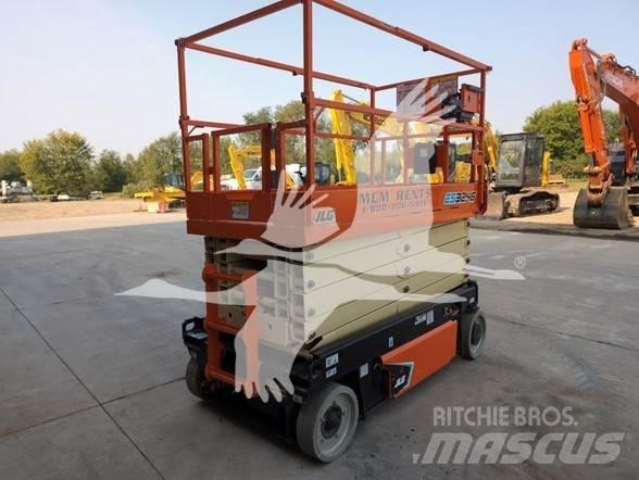 JLG ES3246 Scissor lifts