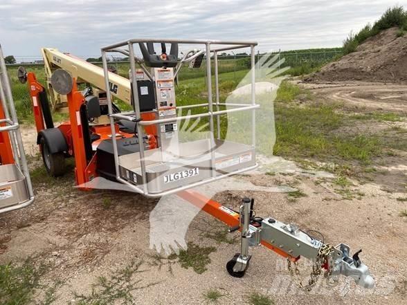 JLG T350 Trailer mounted platforms