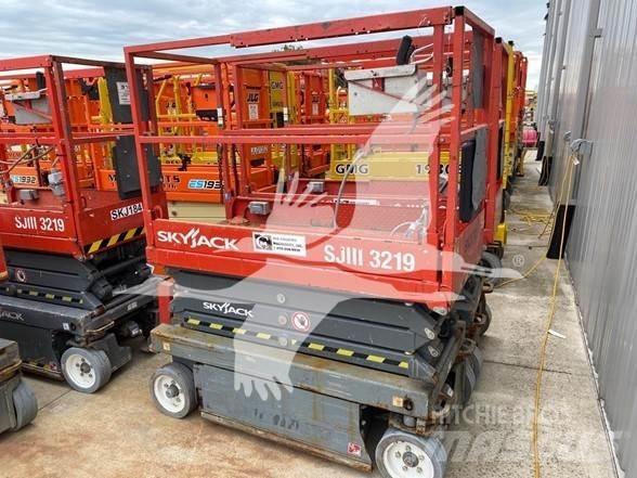 SkyJack SJ3219 Scissor lifts
