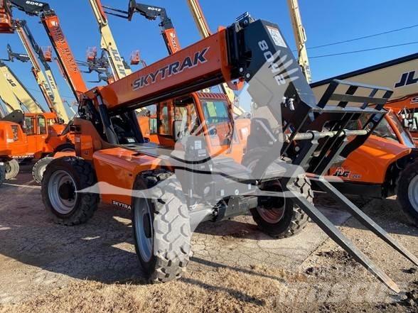 SkyTrak 8042 Telescopic handlers