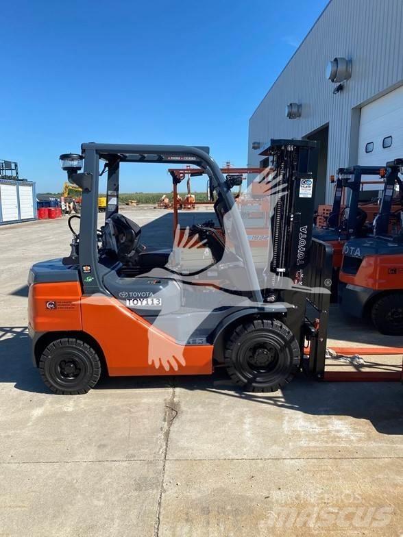 Toyota 8FGU25 Diesel trucks