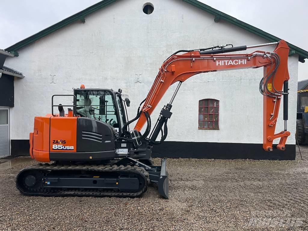 Hitachi ZX 85 Mini excavators  7t - 12t