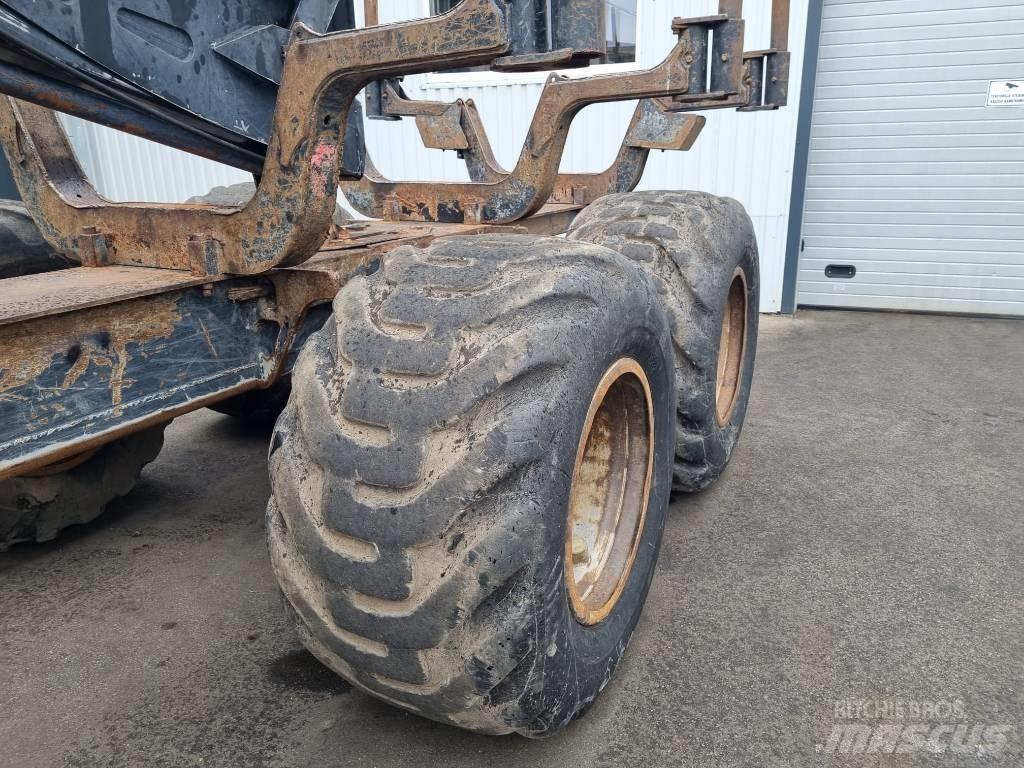 Komatsu 855 Forwarders