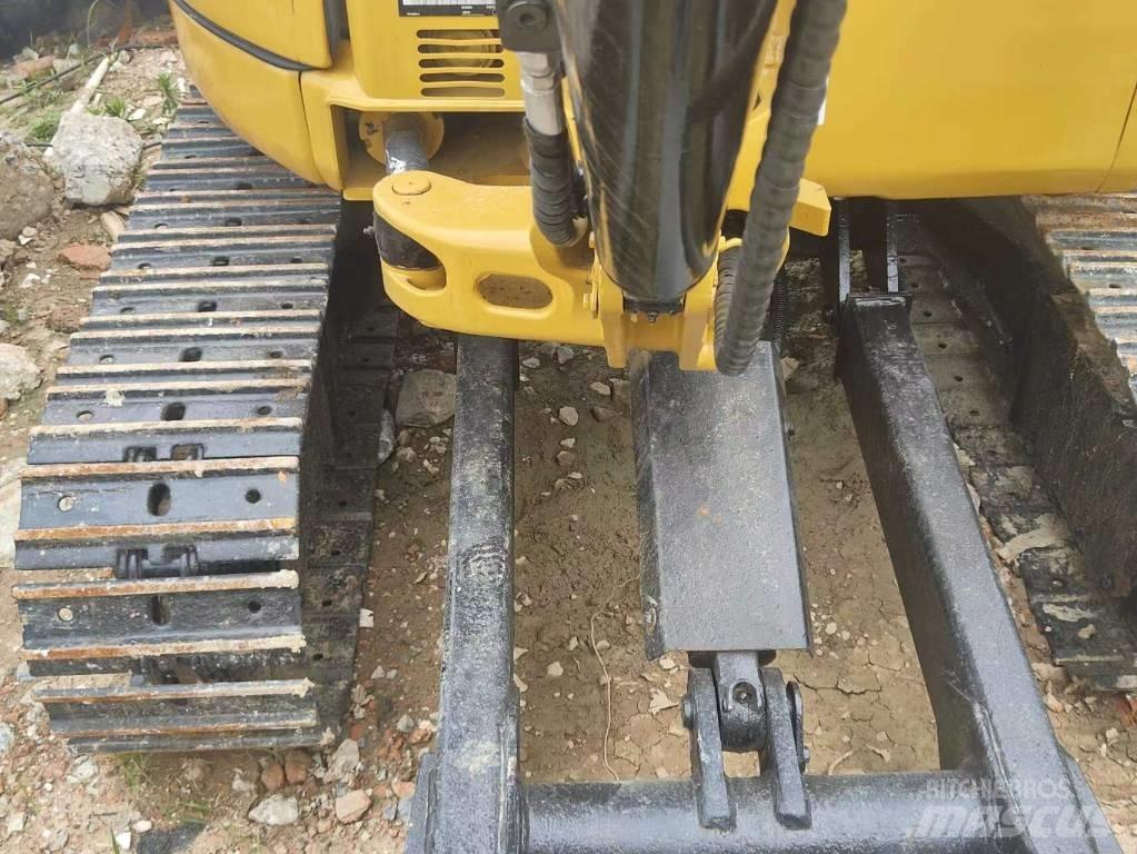 CAT 303 Mini excavators < 7t (Mini diggers)