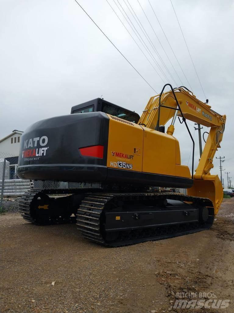 Kato 135 NS Crawler excavators