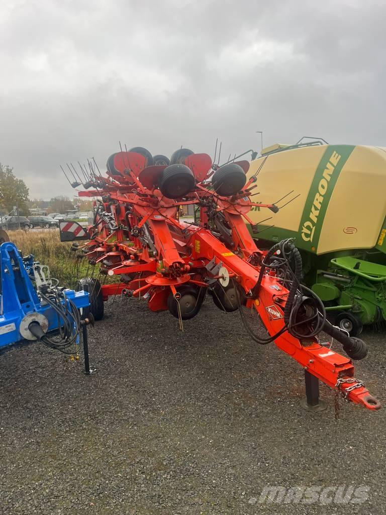 Kuhn GF 17012 Rakes and tedders