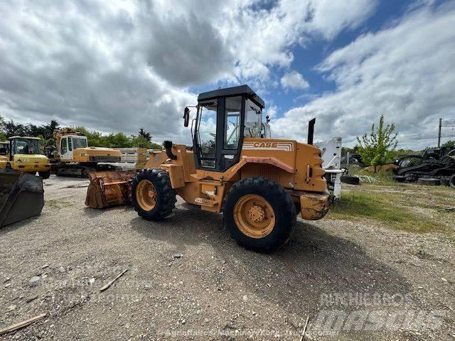 CASE 421 B Wheel loaders
