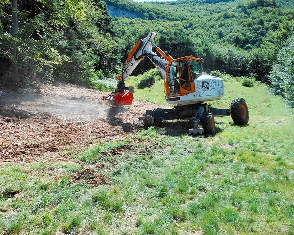 Euromach R125 Amphibious Excavators