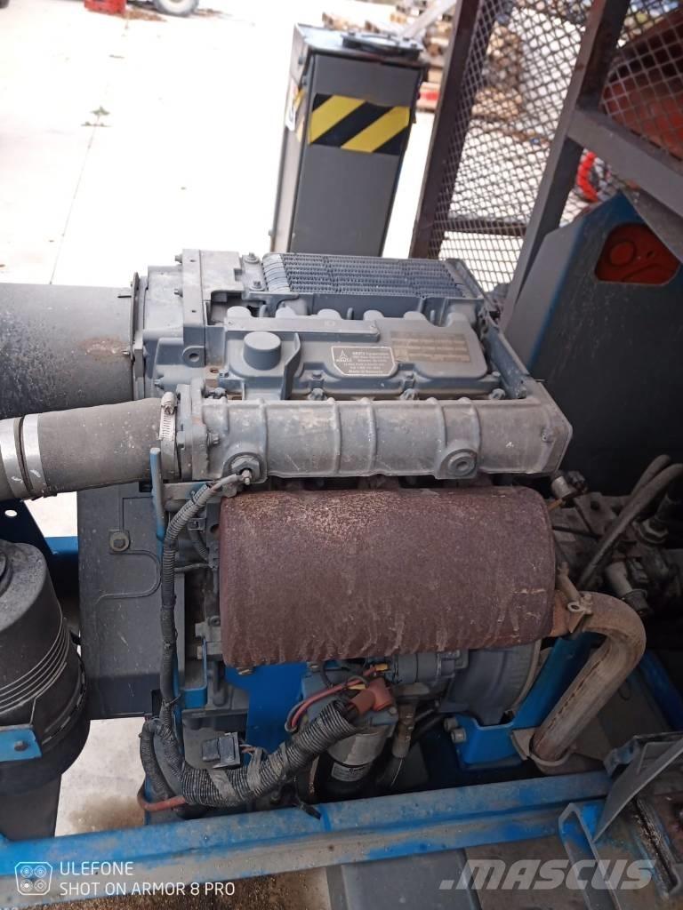 Genie GS 4390 RT Scissor lifts