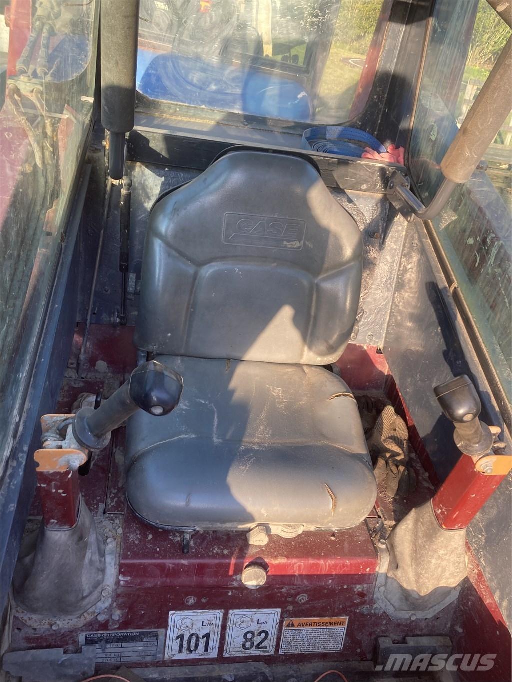 CASE 1840 Skid steer loaders