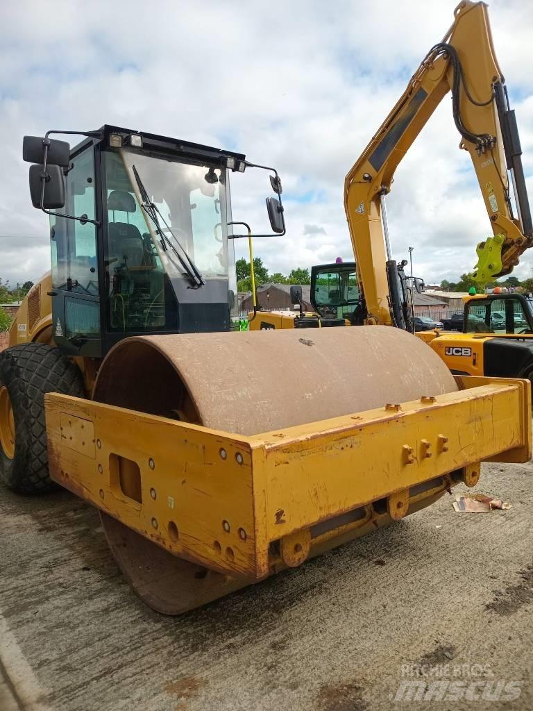 CAT CS 66 B Single drum rollers