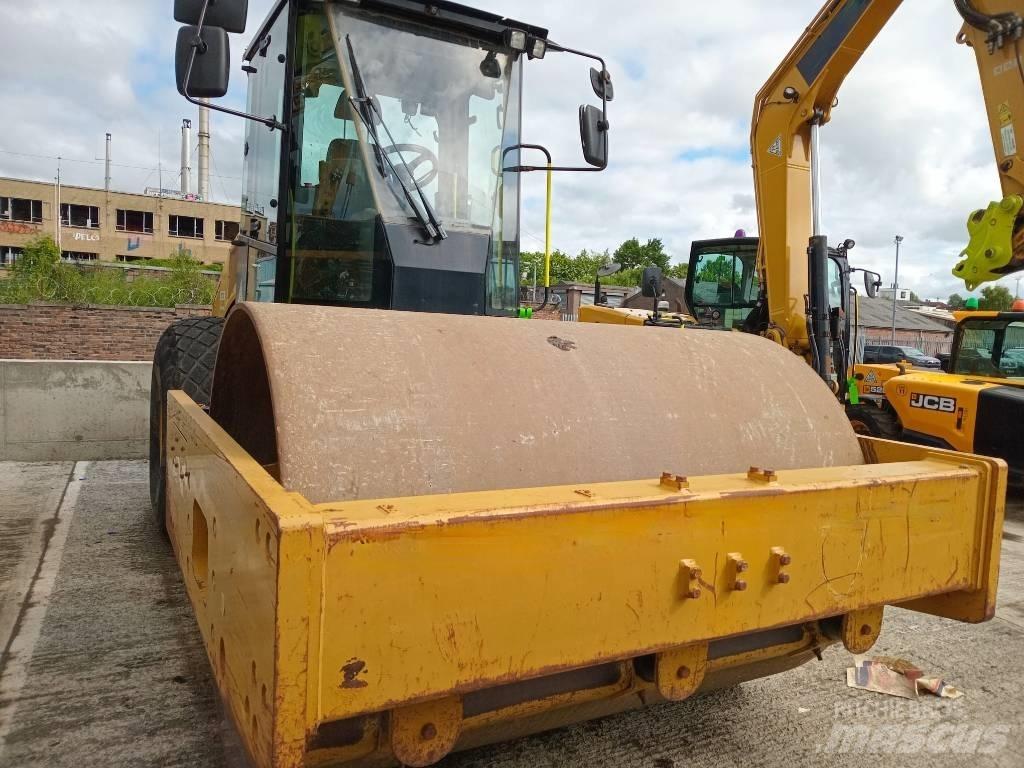 CAT CS 66 B Single drum rollers