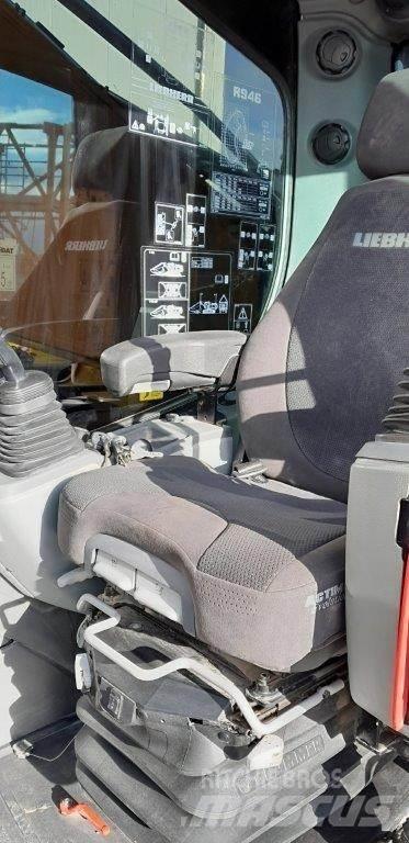 Liebherr R946 Crawler excavators