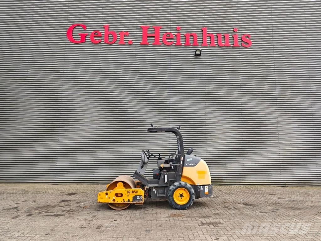 Volvo SD 25 Pneumatic tired rollers