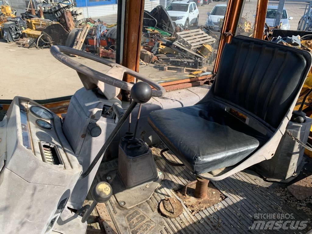 JCB 3 CX Backhoe