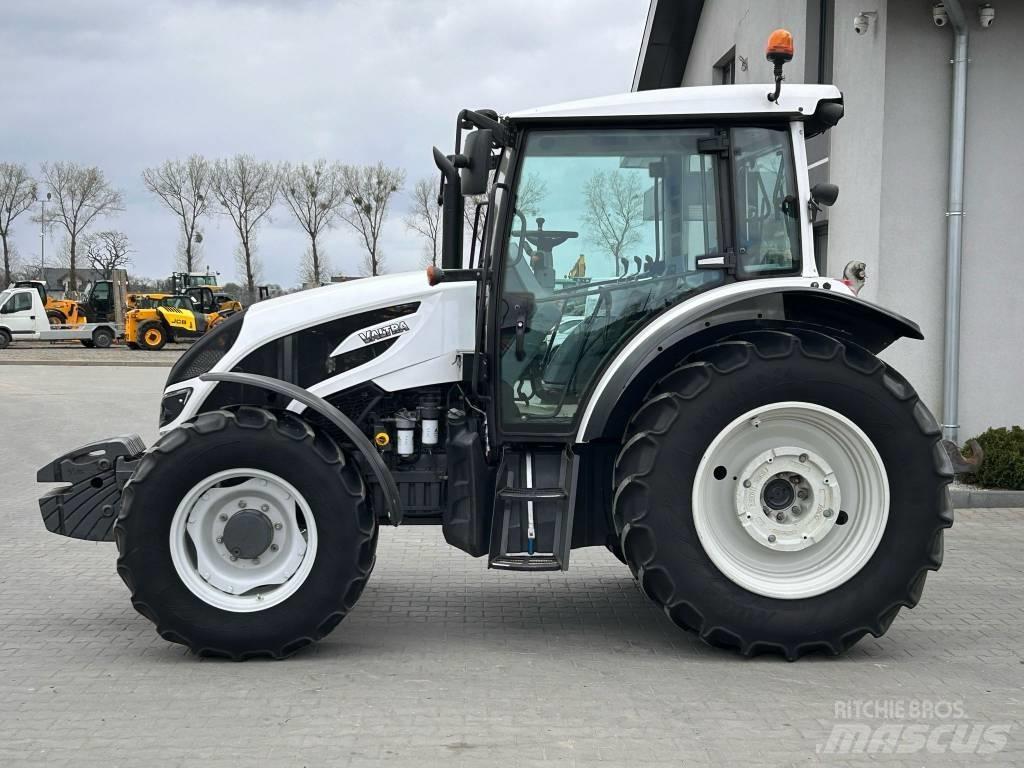 Valtra A 134 Tractors