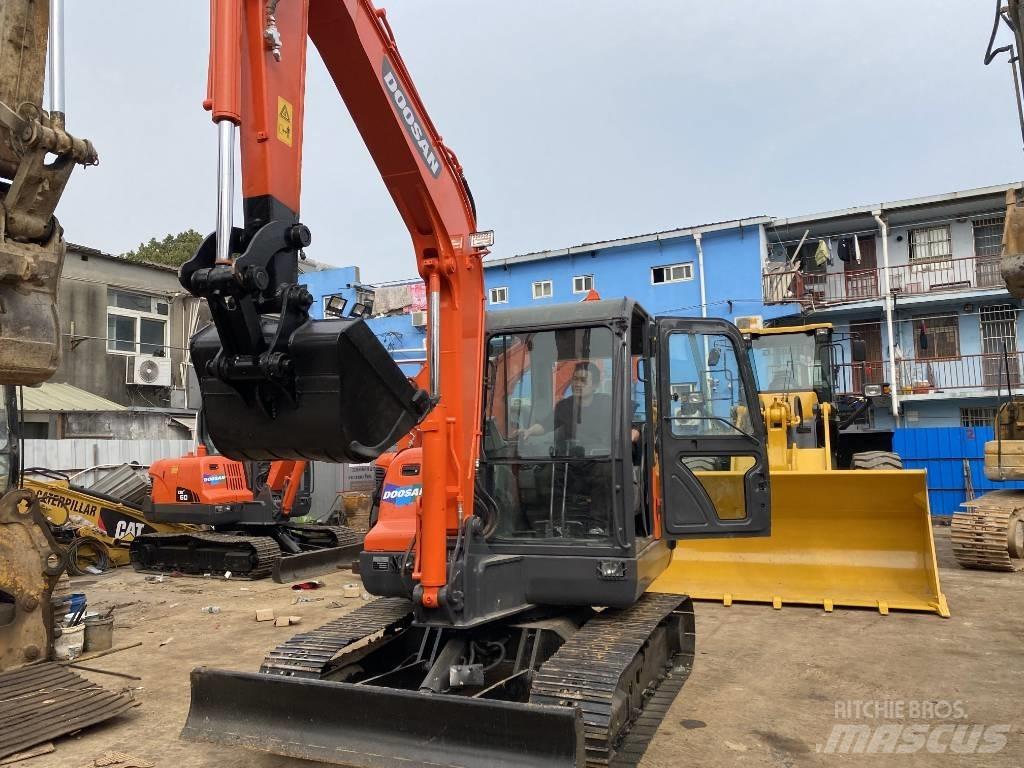 Doosan DX 60 Crawler excavators