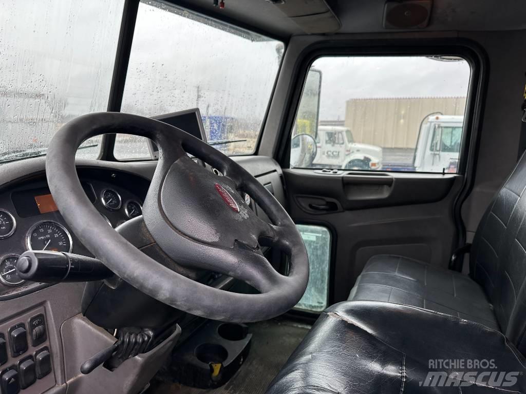 Peterbilt 382 Waste trucks