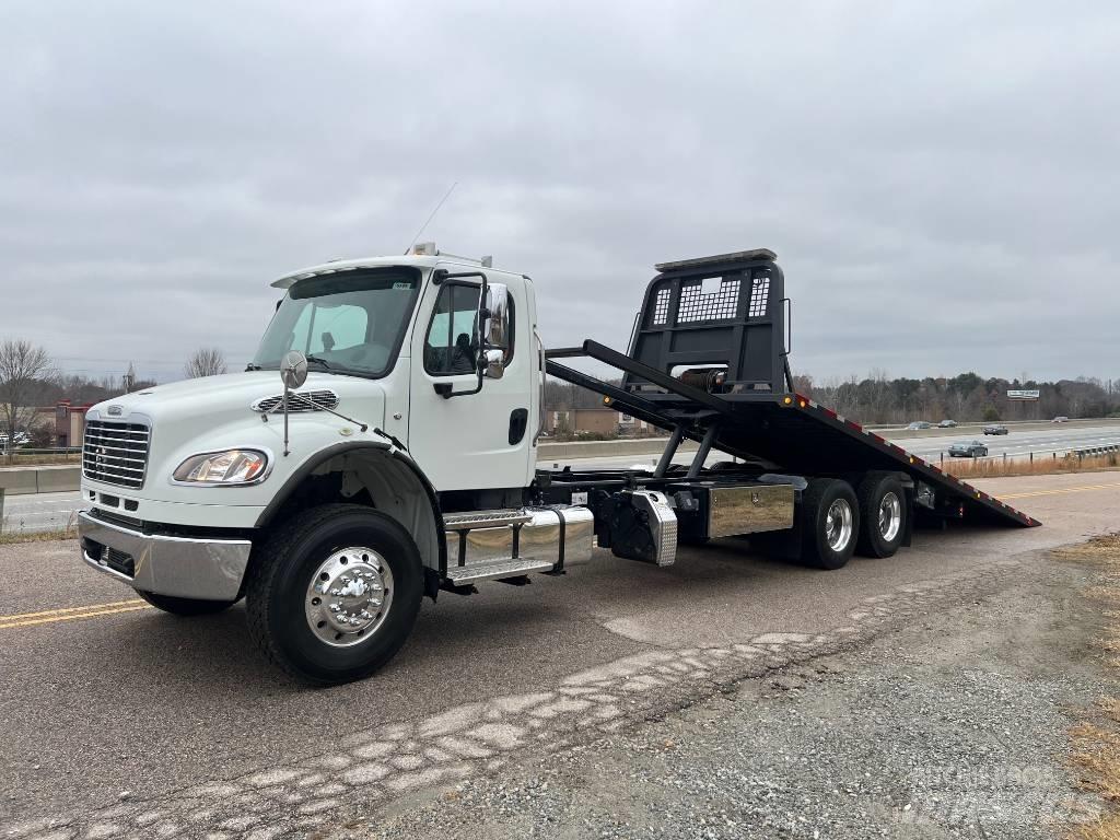 Freightliner M2 Recovery vehicles