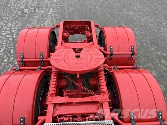 Peterbilt 389 Prime Movers