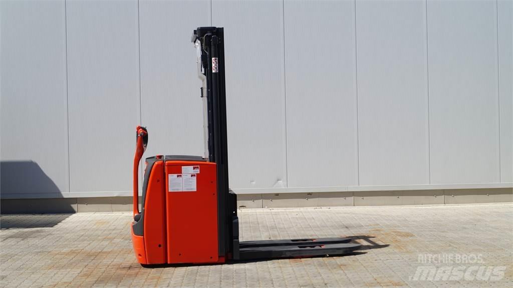 Linde L20i Pedestrian stacker