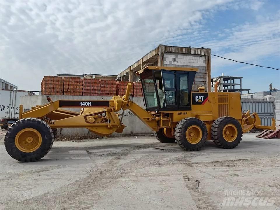 CAT 140H Graders