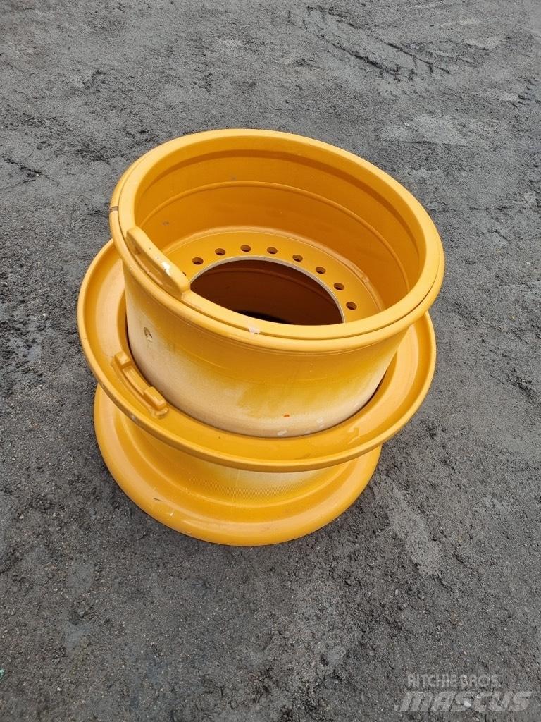CASE 921 E rims Tyres, wheels and rims