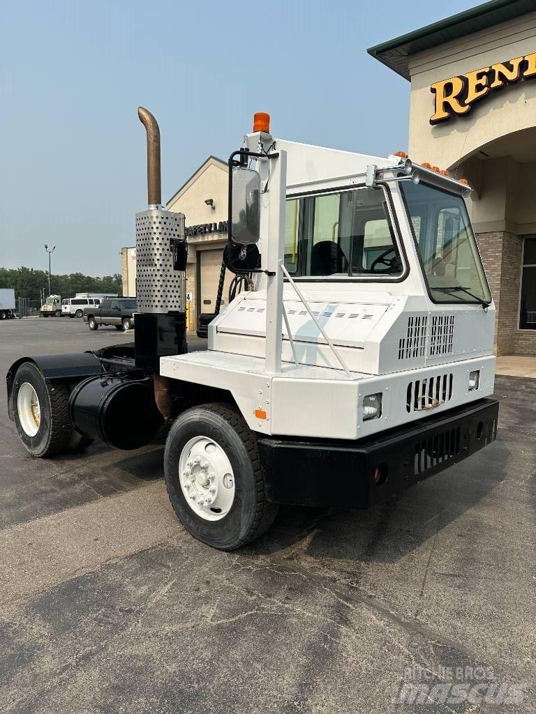 Ottawa 4x2 Off-Road Terminal tractors