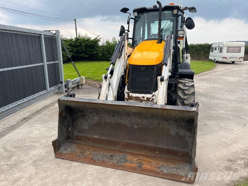 JCB 3CX Compact Backhoe