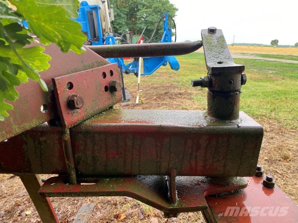 Rába 5 fejes eke Chisel ploughs