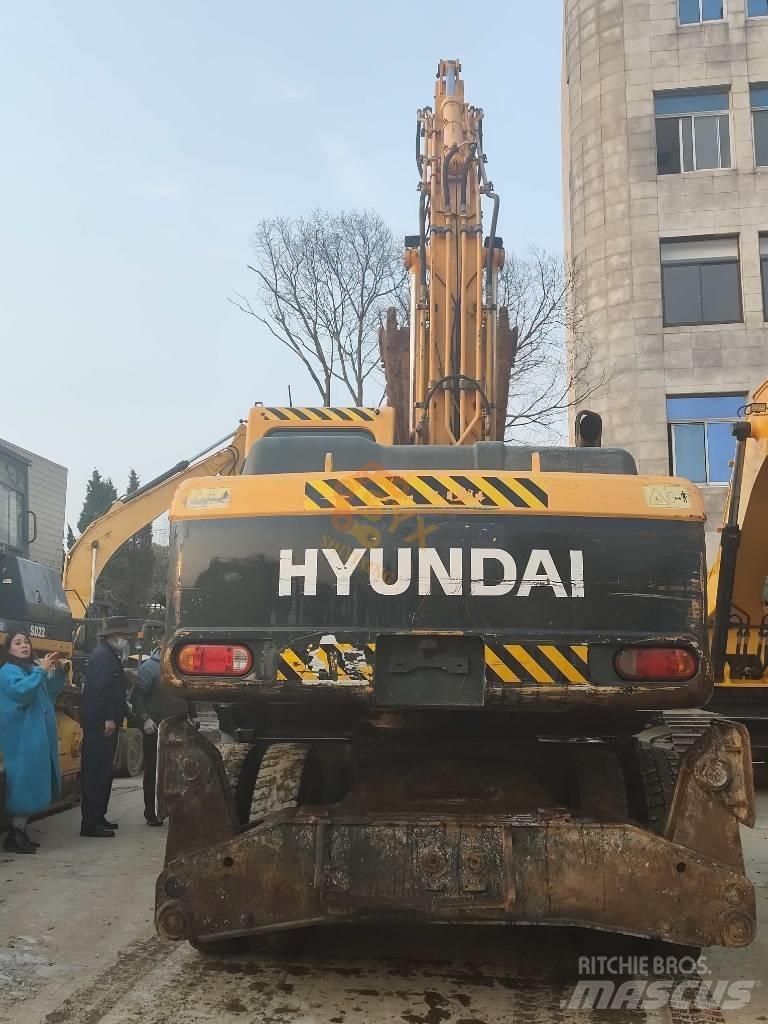 Hyundai 210W-9 Wheeled excavators