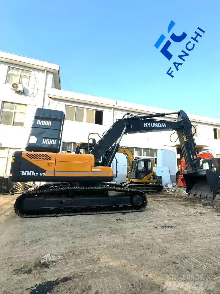 Hyundai 300LC-9S Crawler excavators