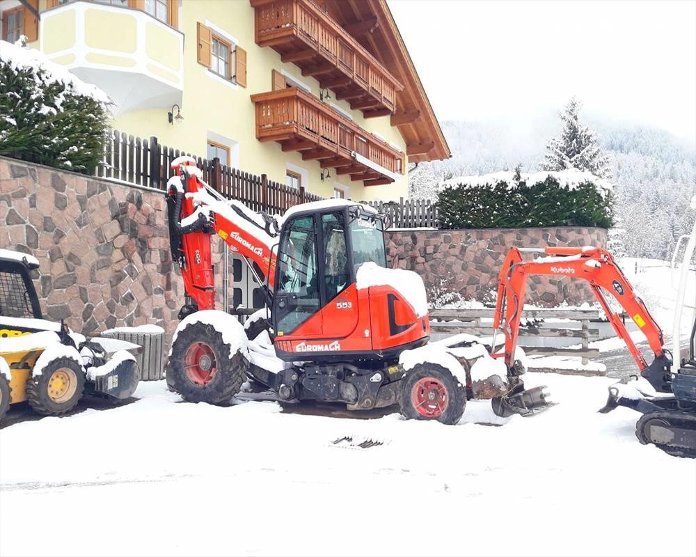 Euromach R555H Amphibious Excavators