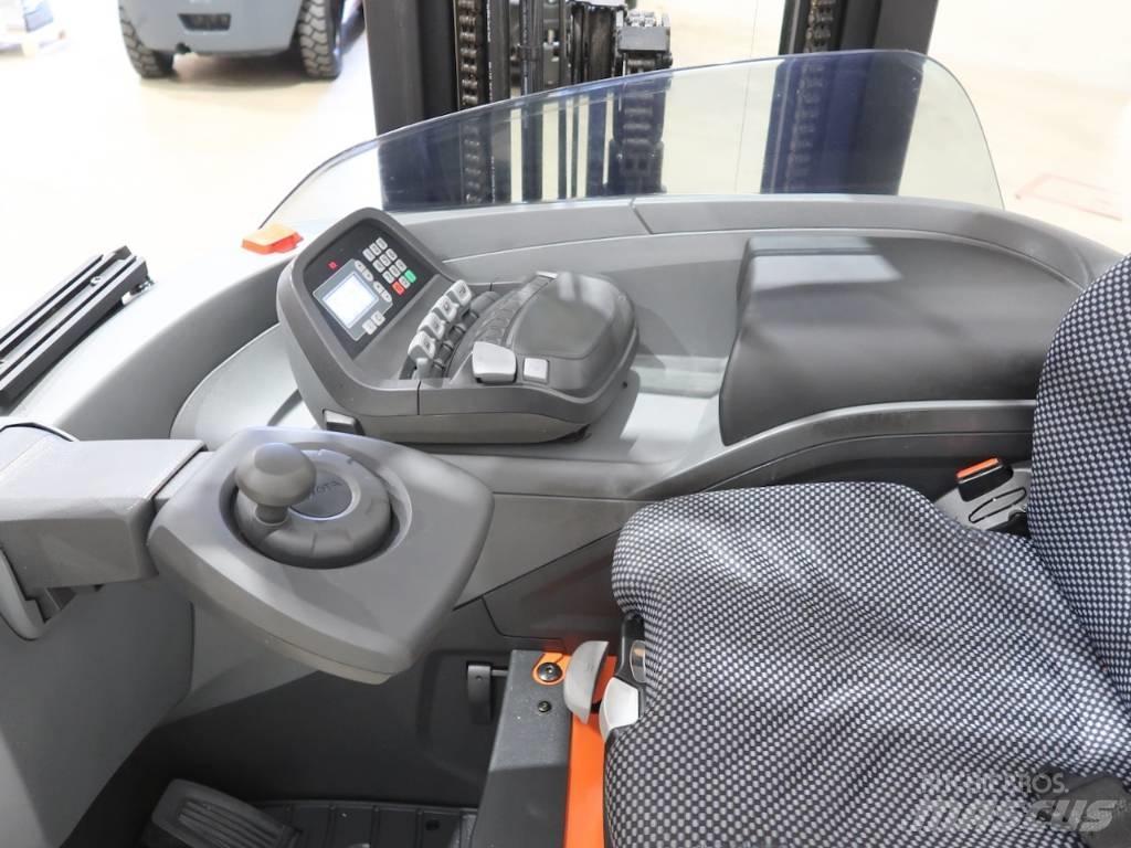 BT RRE160H Reach truck