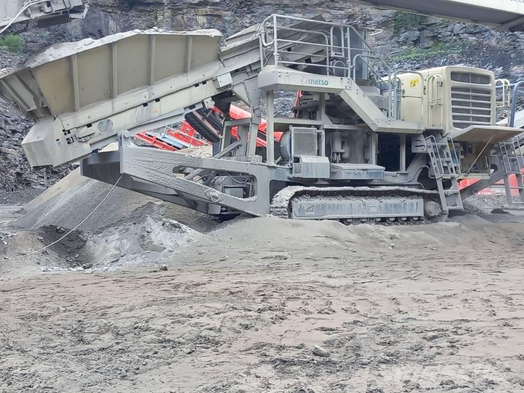 Metso LT 200 HP Mobile crushers