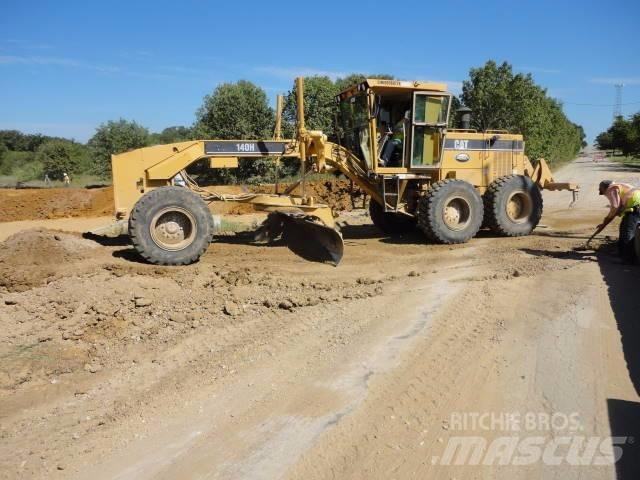 CAT 140H Graders