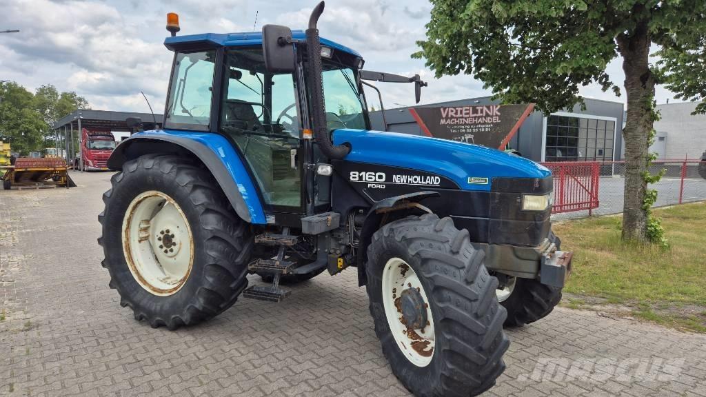 New Holland 8160 RC Tractors